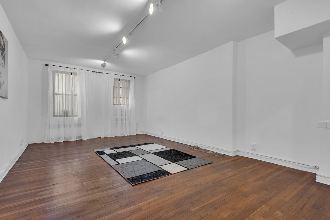 Co Op in New York, New York, United States 5 - 18298496