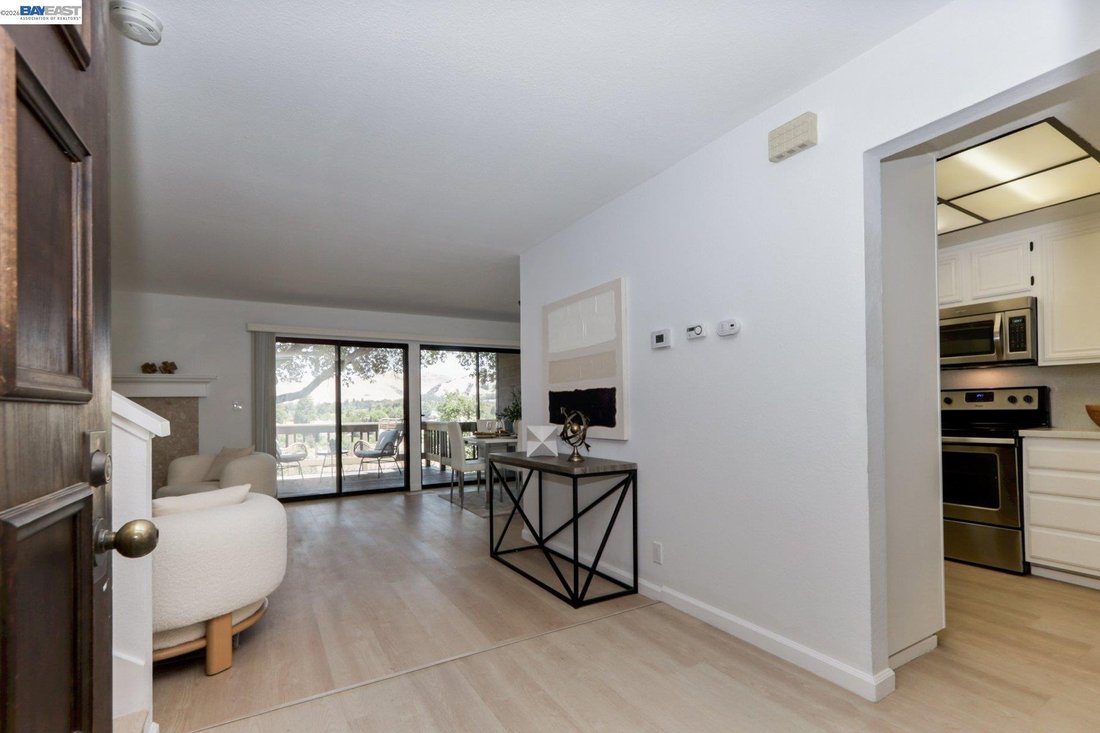 Townhouse in Newark, California, United States 4 - 18439681