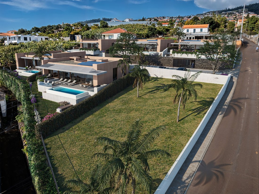 Townhouse in Estreito da Calheta, Madeira, Portugal 1 - 18435641