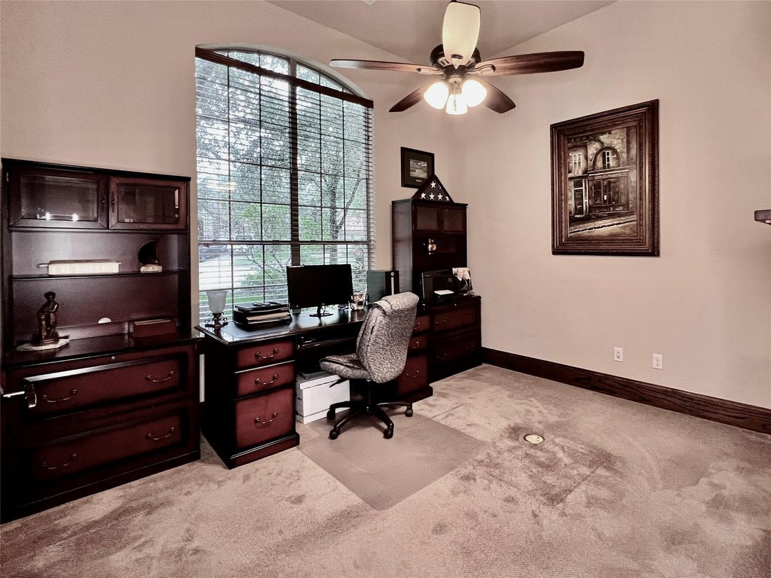 House in The Woodlands, Texas, United States 5 - 18437452