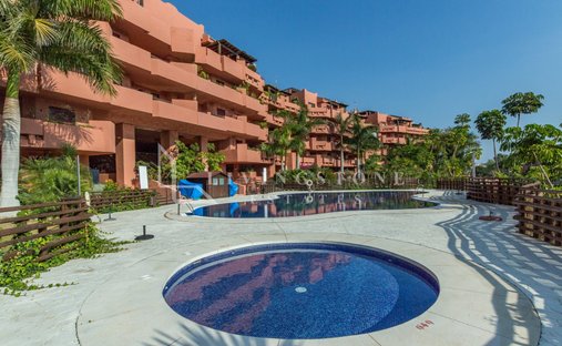 Apartment in Estepona, Andalusia, Spain 1