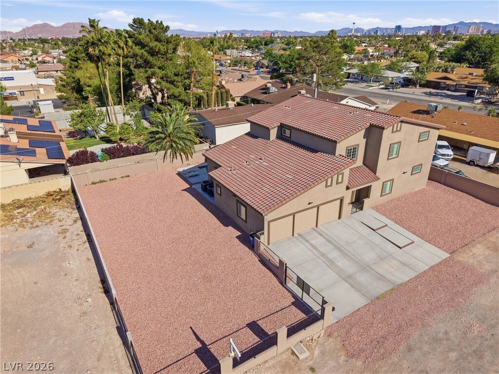 House in Las Vegas, Nevada, United States 3 - 18439771