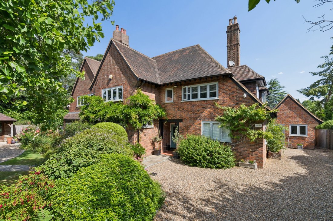 House in Amersham, England 3 - 18441012
