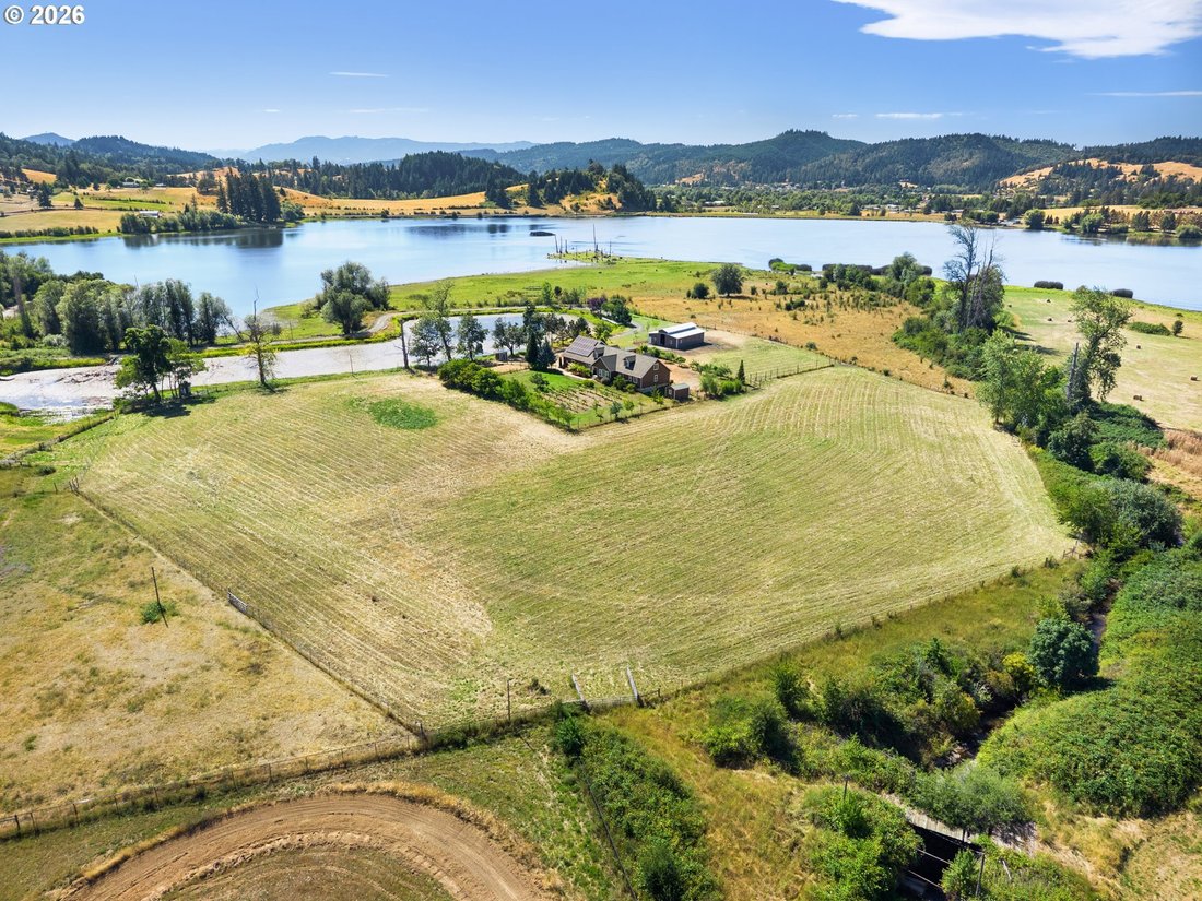 House in Sutherlin, Oregon, United States 2 - 18442676