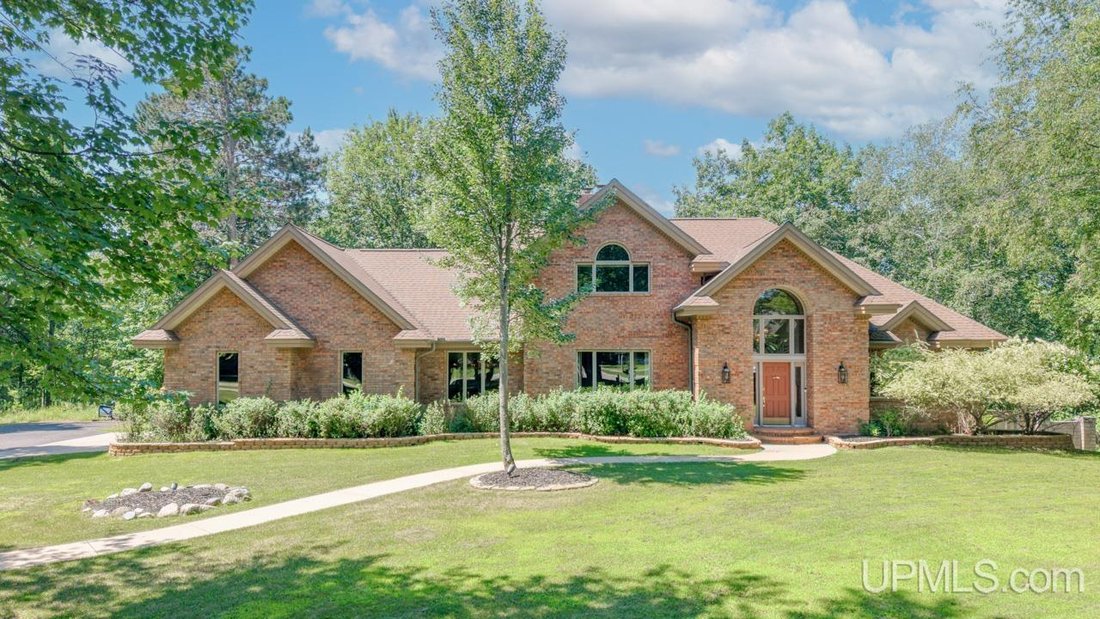 House in Kingsford, Michigan, United States 1 - 18439252
