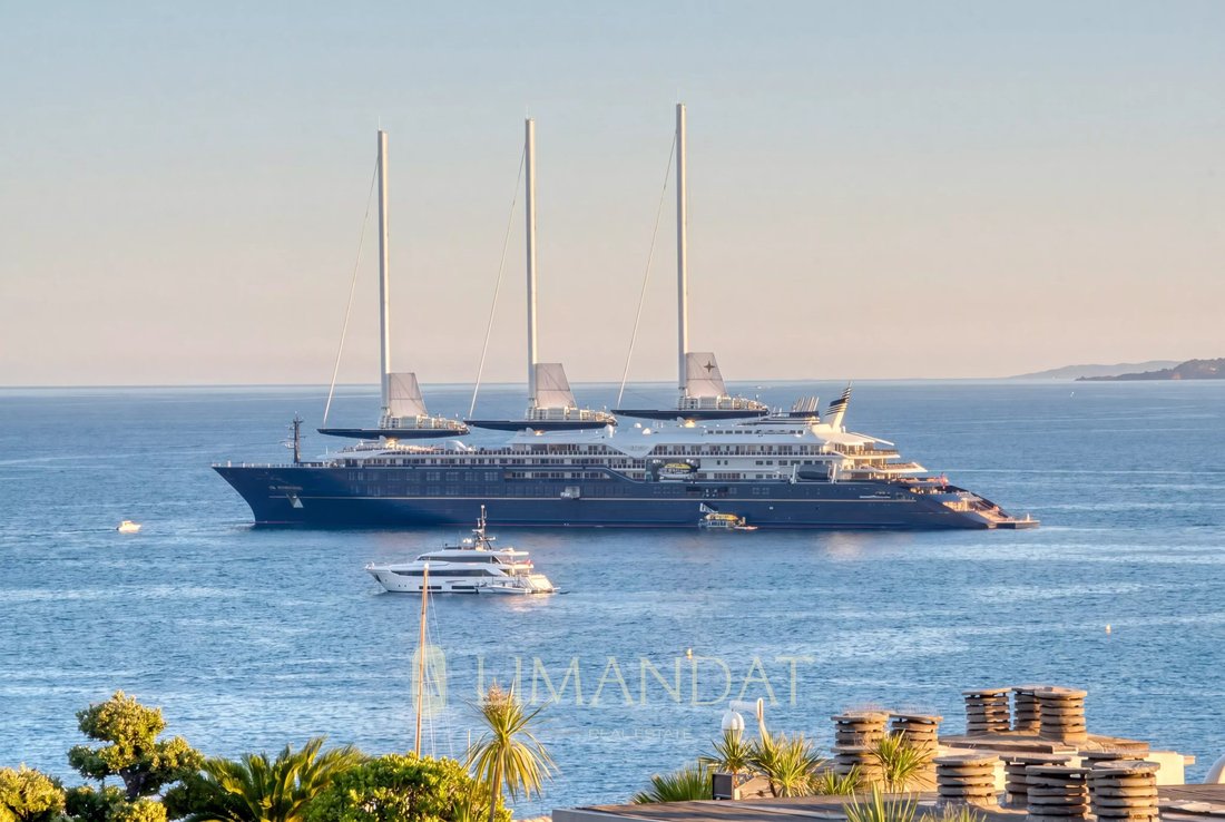 Apartment in Cannes, Provence-Alpes-Côte d'Azur, France 1 - 18437995