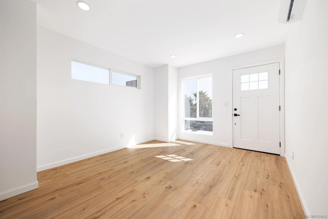San Diego, California, United States 5 - 18437263
