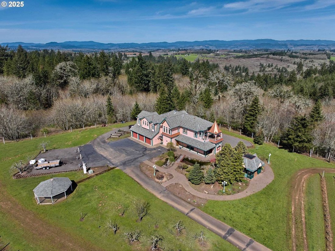 House in Dallas, Oregon, United States 3 - 18439614