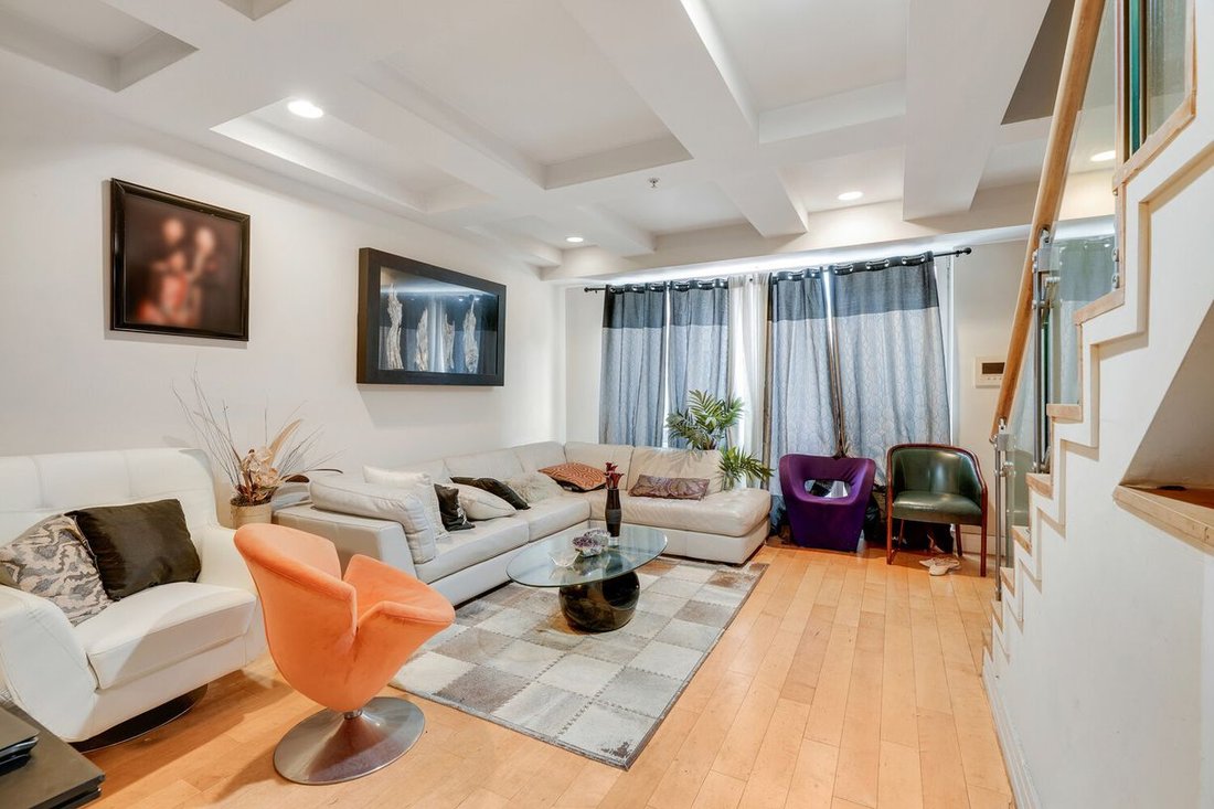 Condo in New York, New York, United States 5 - 18437710