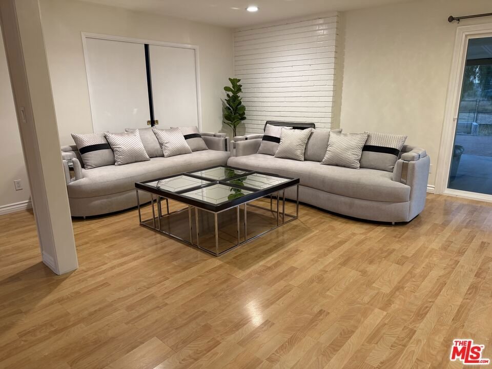 House in Los Angeles, California, United States 5 - 18431318