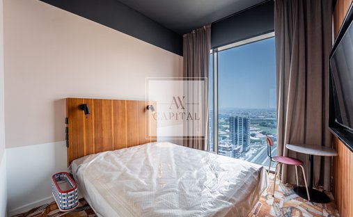 Apartment in Business Bay, Dubai, United Arab Emirates 1