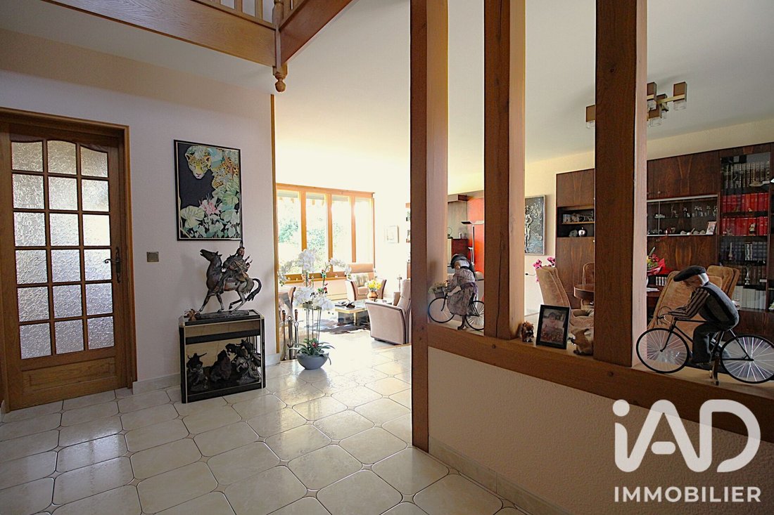 House in Mandres-les-Roses, Ile-de-France, France 2 - 18438662