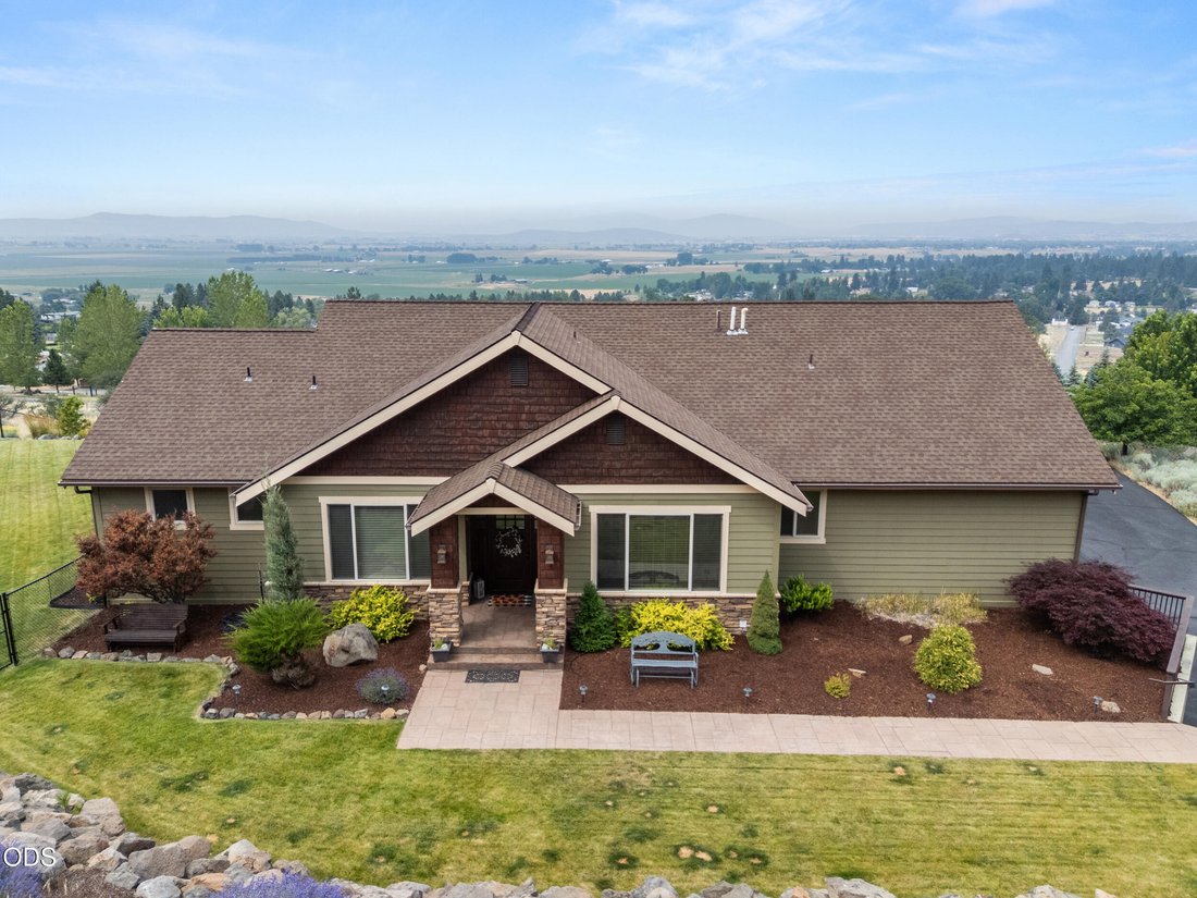 House in Klamath Falls, Oregon, United States 3 - 18442033