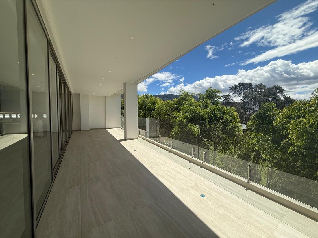 Apartment in Quito, Pichincha, Ecuador 3 - 18438673