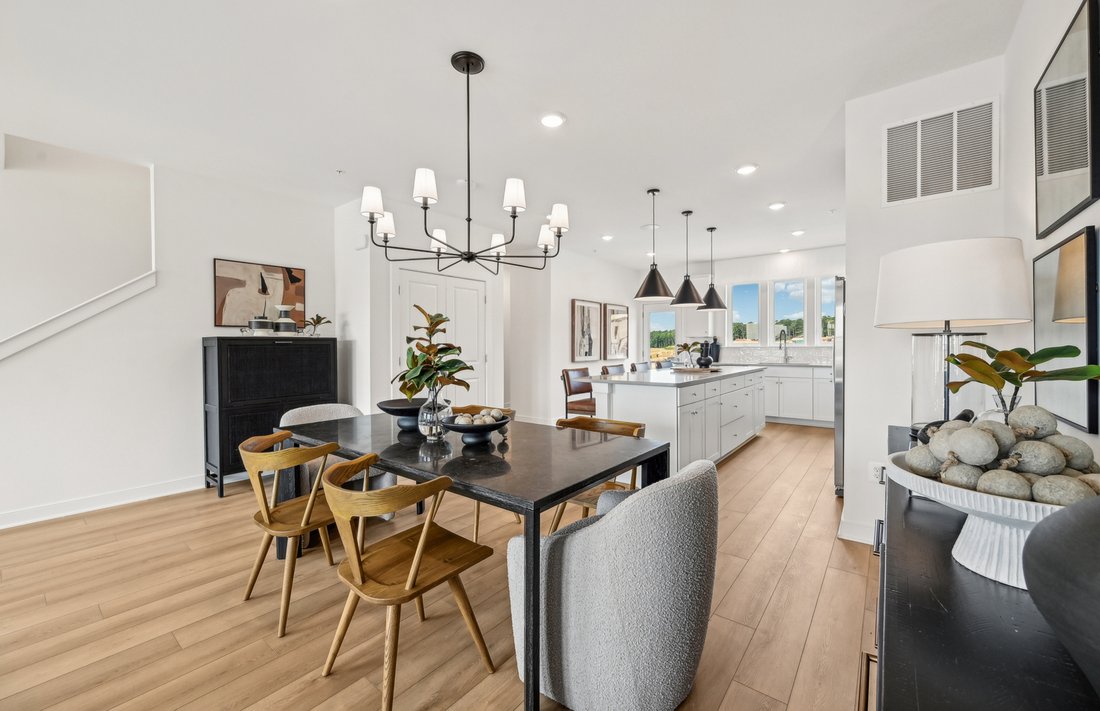 Townhouse in Warrenville, Illinois, United States 4 - 18440267