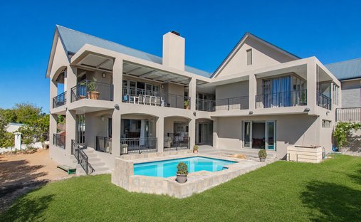 House in Paarl, Western Cape, South Africa 1
