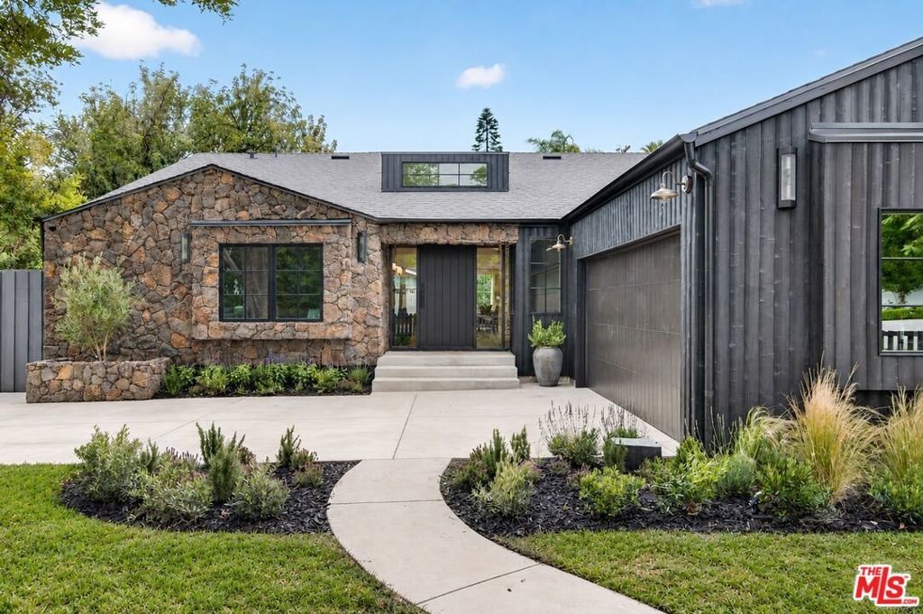 House in Los Angeles, California, United States 3 - 18439136