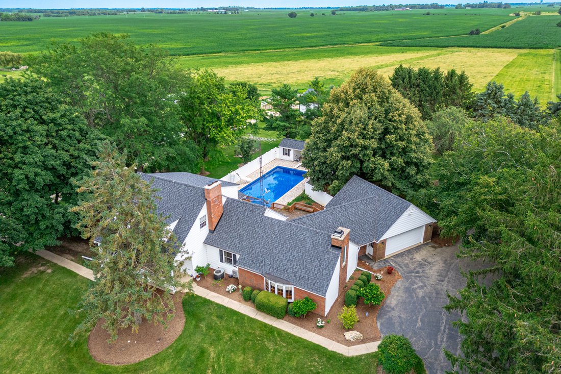 House in Sycamore, Illinois, United States 1 - 18440344