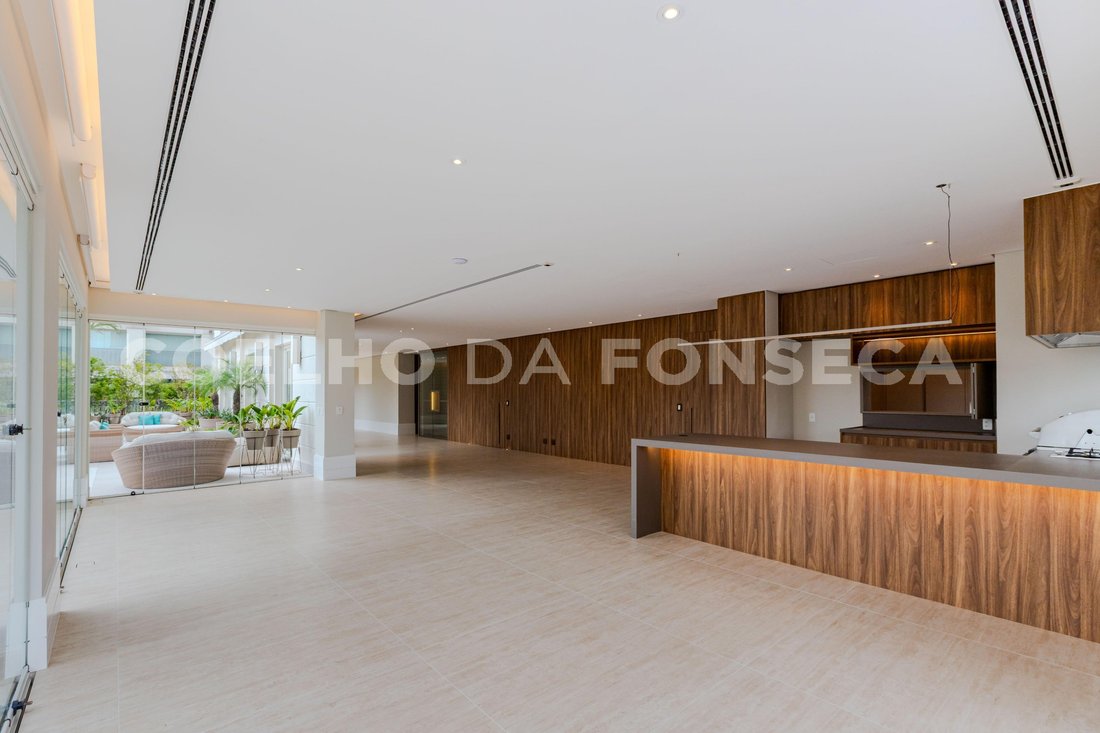 Condo in São Paulo, State of São Paulo, Brazil 5 - 17636216