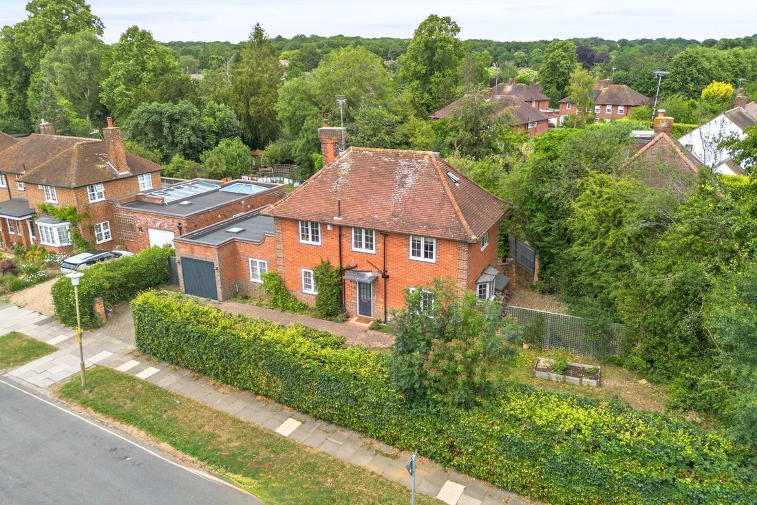 House in Welwyn Garden City, Brookmans Park, England 1 - 18442873