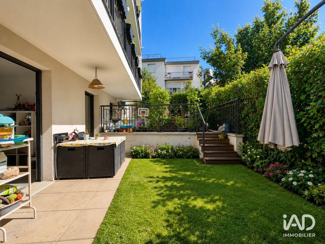 Apartment in Bois-Colombes, Ile-de-France, France 2 - 18438632