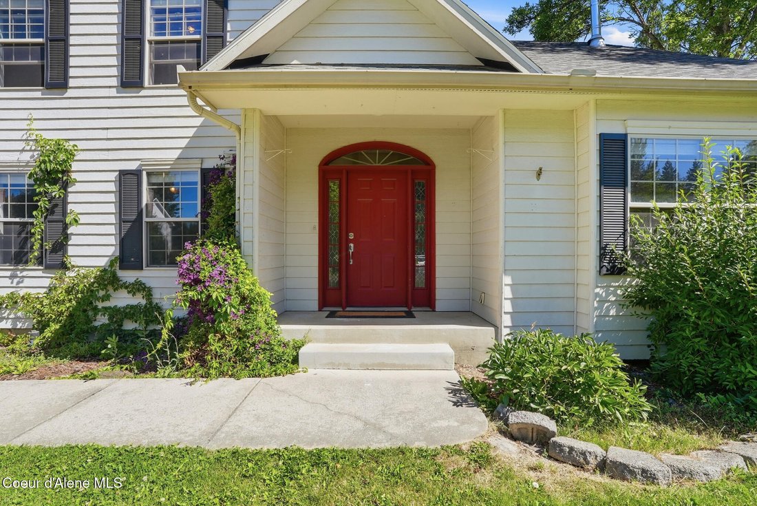 House in Sandpoint, Idaho, United States 5 - 18438849