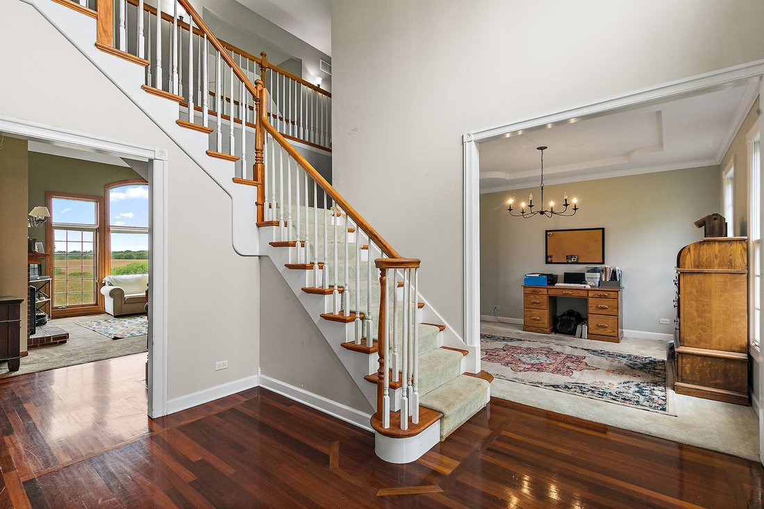 House in Pingree Grove, Illinois, United States 3 - 18437352