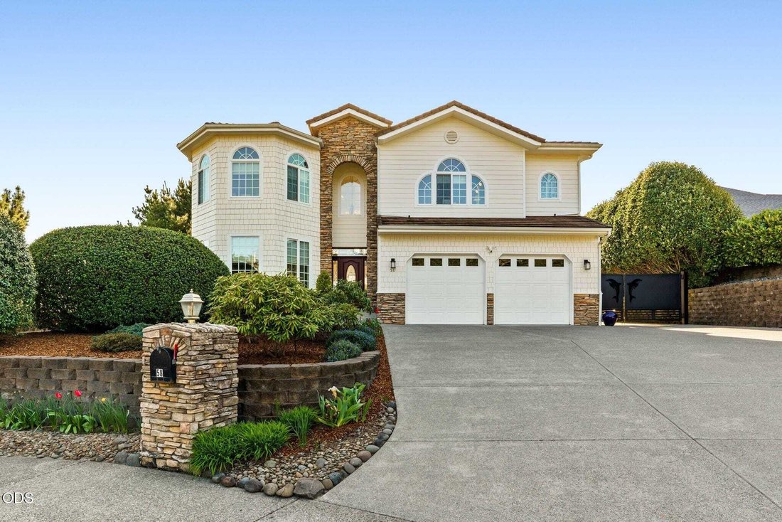 House in Florence, Oregon, United States 1 - 18439825