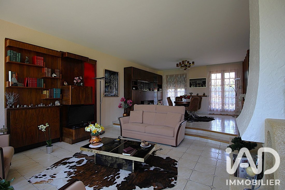 House in Mandres-les-Roses, Ile-de-France, France 4 - 18438662