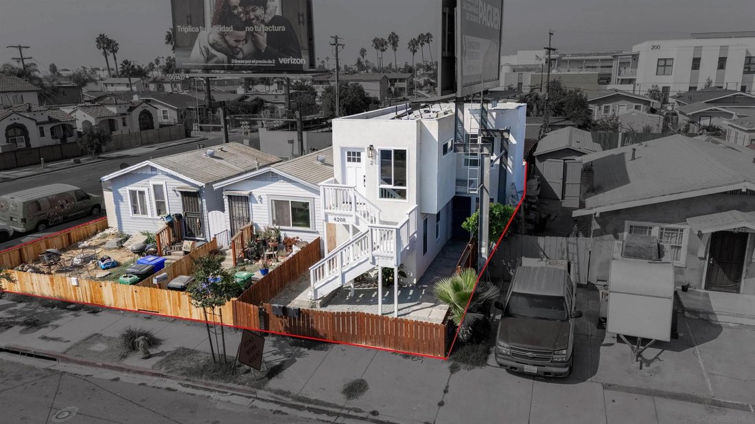 San Diego, California, United States 3 - 18437263