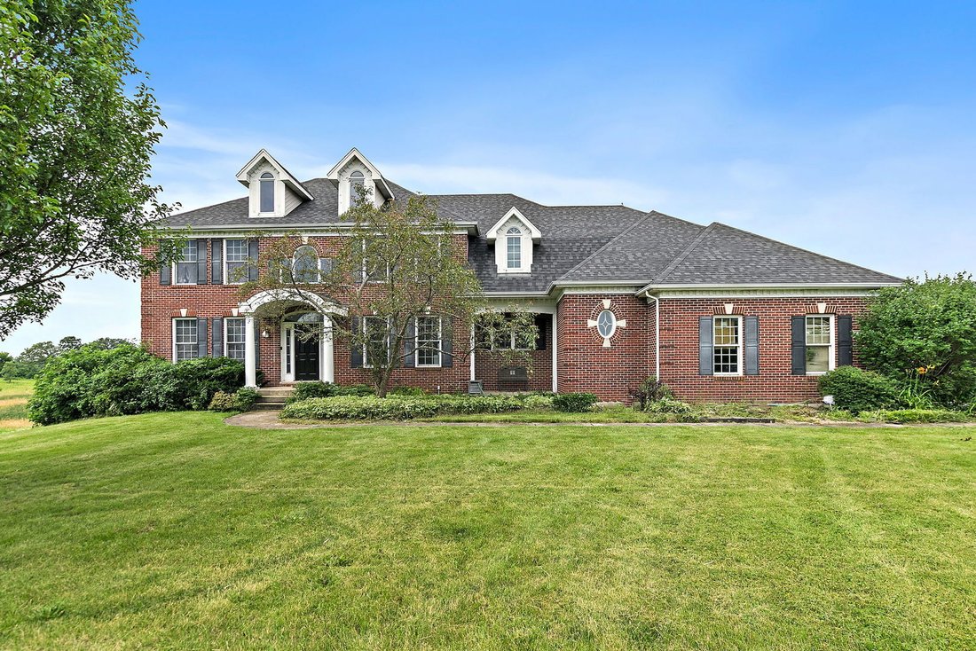 House in Pingree Grove, Illinois, United States 1 - 18437352