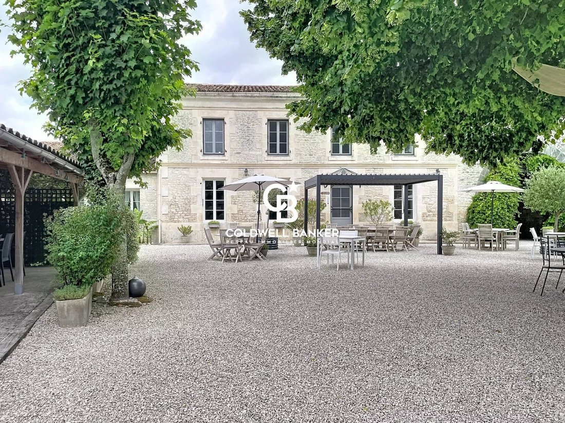 Aumagne, Nouvelle-Aquitaine, France 1 - 18438019