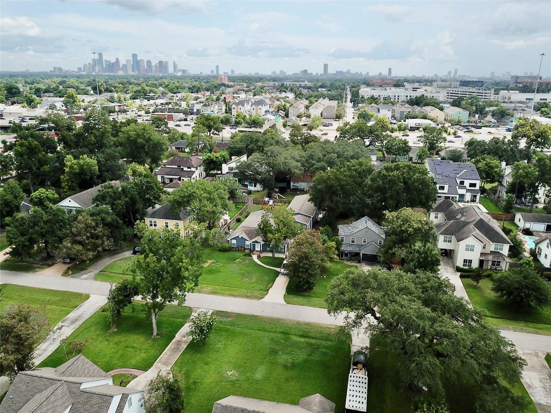 House in Houston, Texas, United States 3 - 18440739