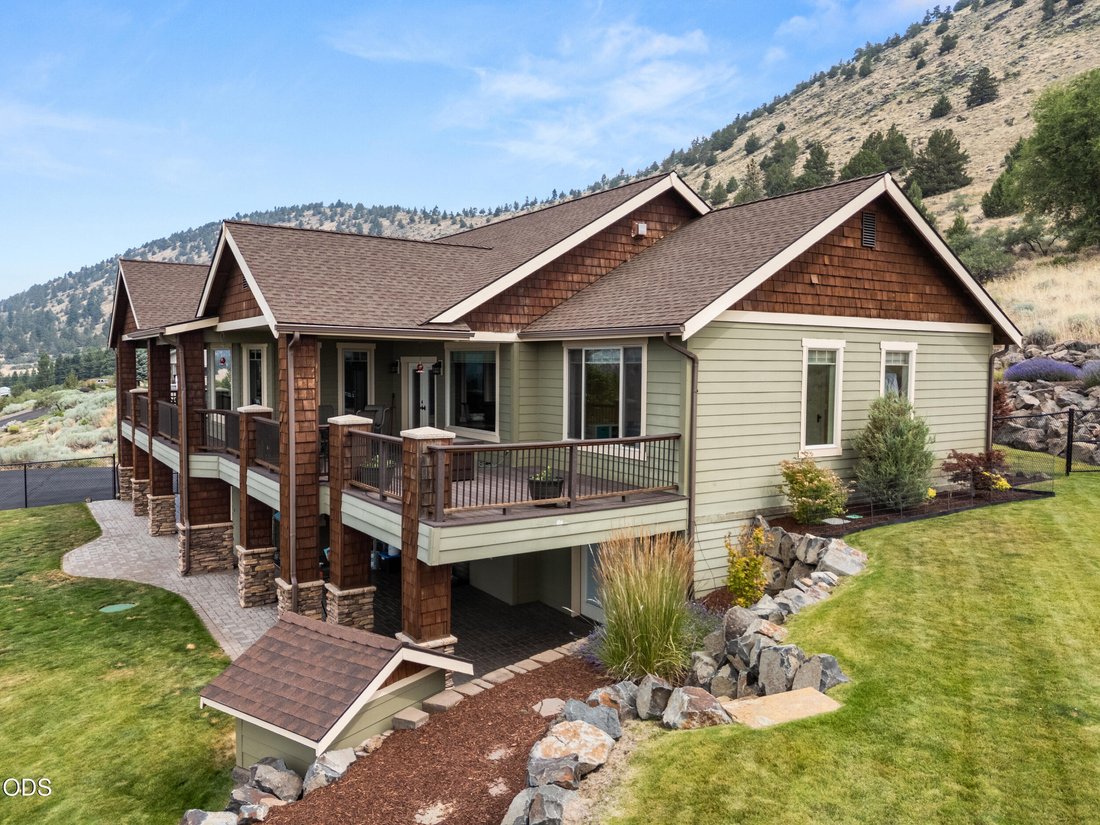 House in Klamath Falls, Oregon, United States 5 - 18442033