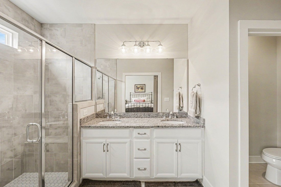 Townhouse in Raleigh, North Carolina, United States 2 - 18437932