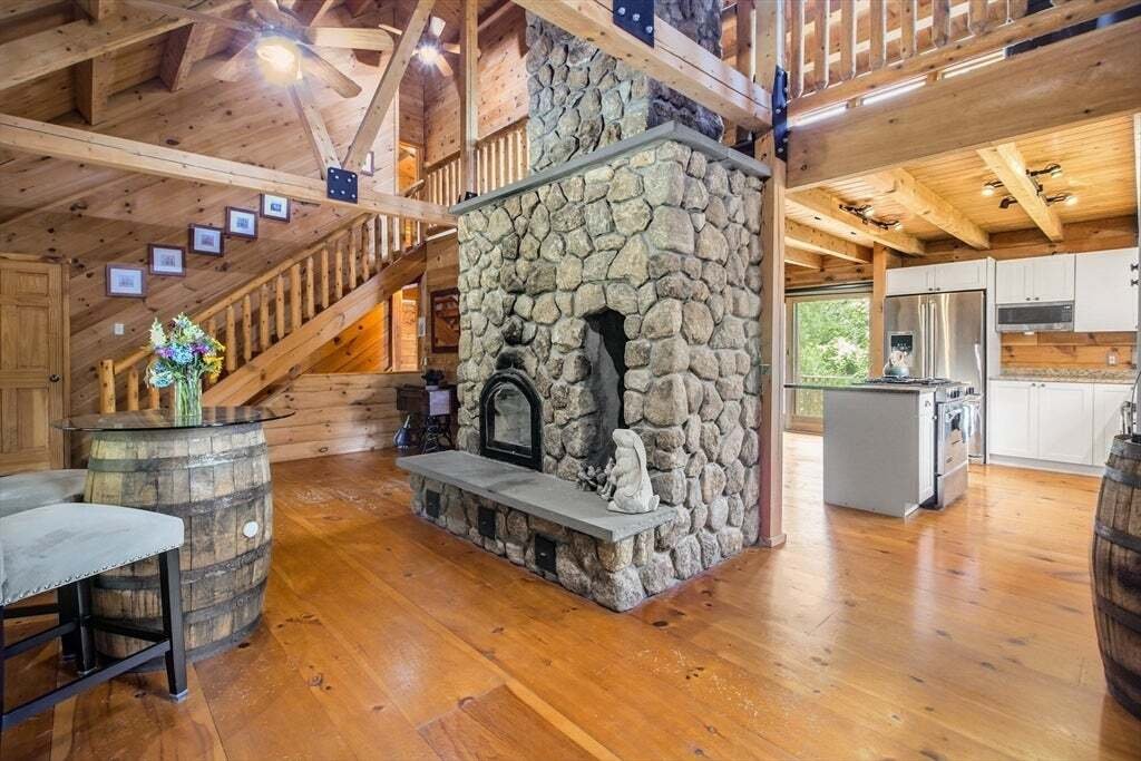 House in Seekonk, Massachusetts, United States 4 - 18430457