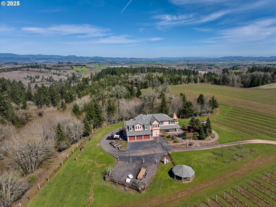 House in Dallas, Oregon, United States 4 - 18439614