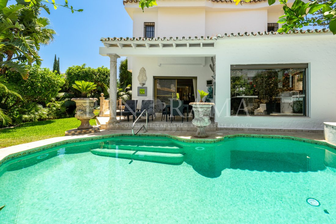 Villa in Marbella, Andalusia, Spain 1 - 18319617