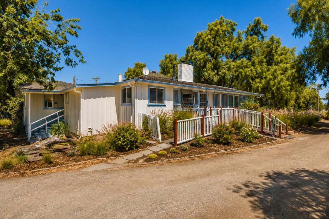 House in Hollister, California, United States 5 - 18440441