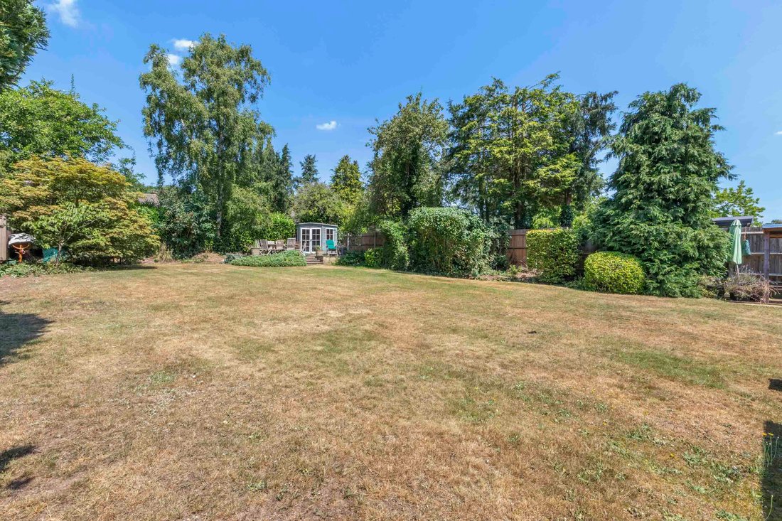 House in Beaconsfield, England 4 - 18438988