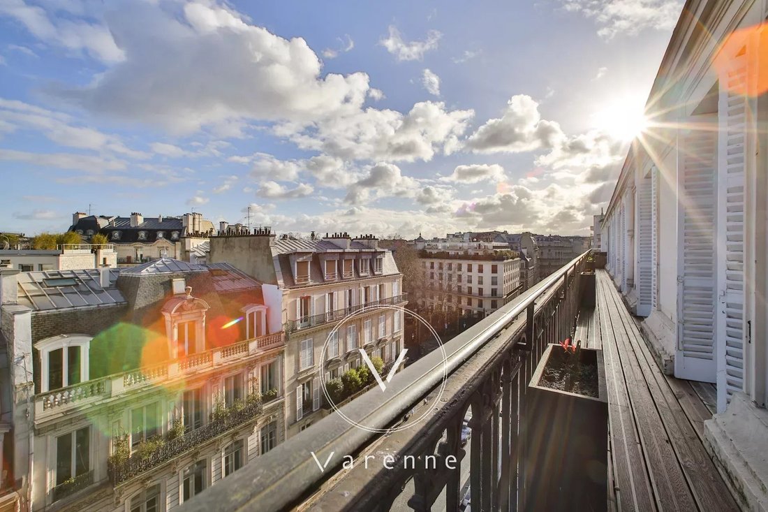 Apartment in Hoche-Friedland, Paris 8e Arrondissement, Paris 4 - 18437855