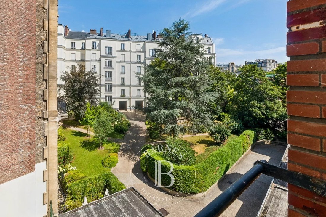 Apartment in Muette Sud, Paris 16e Arrondissement, Paris 2 - 18441214