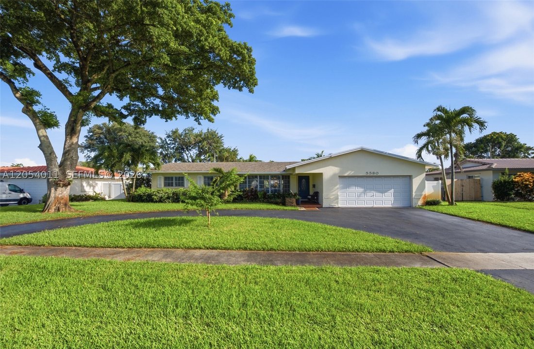 House in Plantation, Florida, United States 2 - 18440033