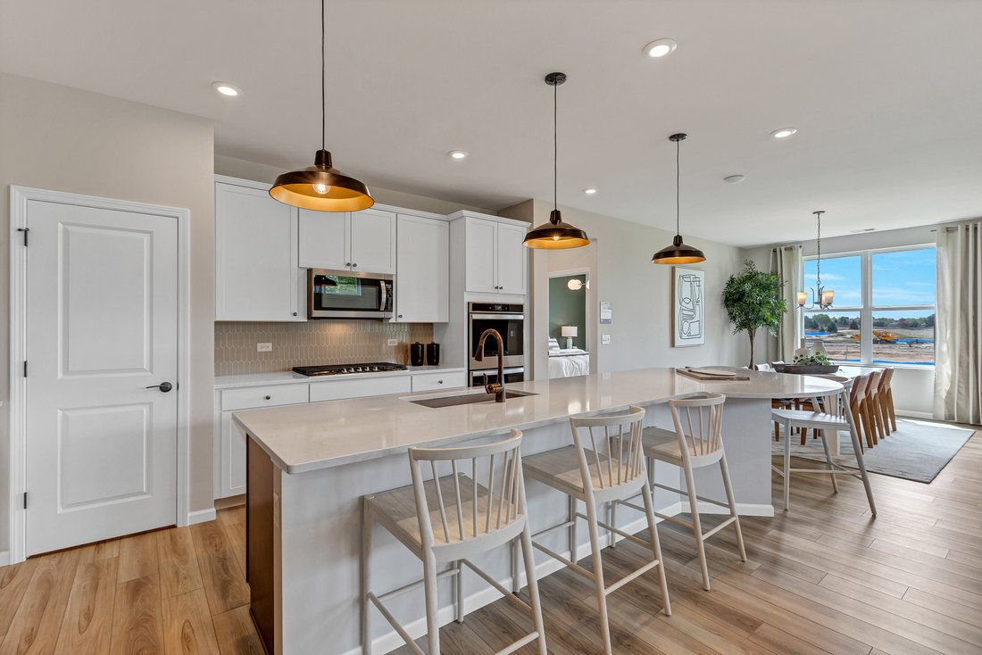 House in Lindenhurst, Illinois, United States 3 - 18440239