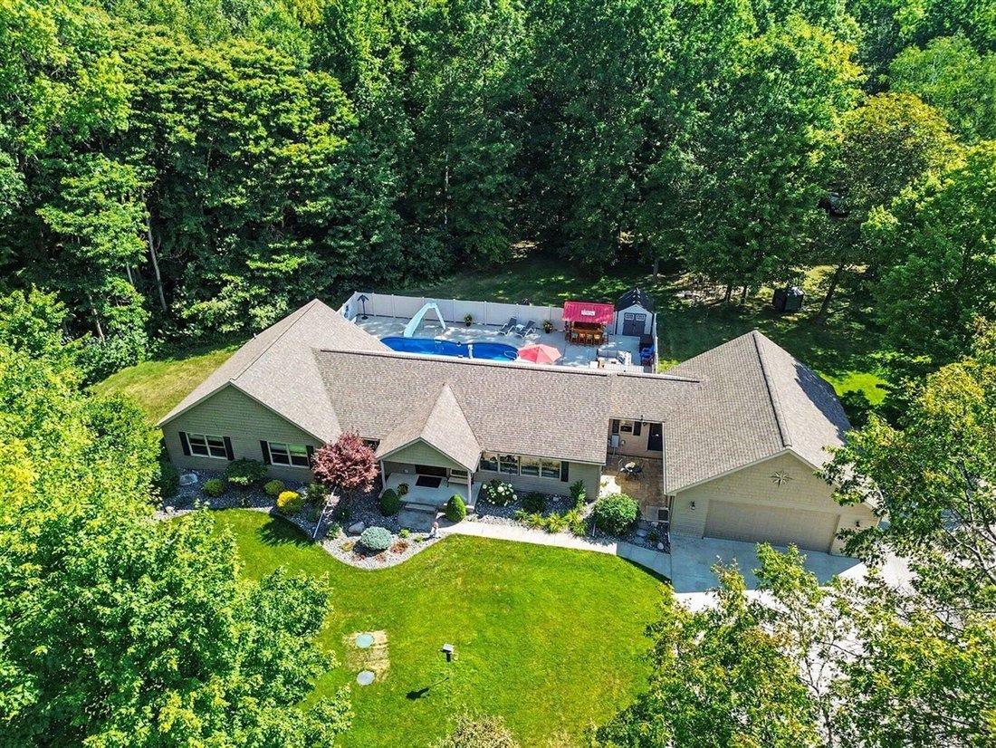 House in Bridgeport, Michigan, United States 2 - 18442302
