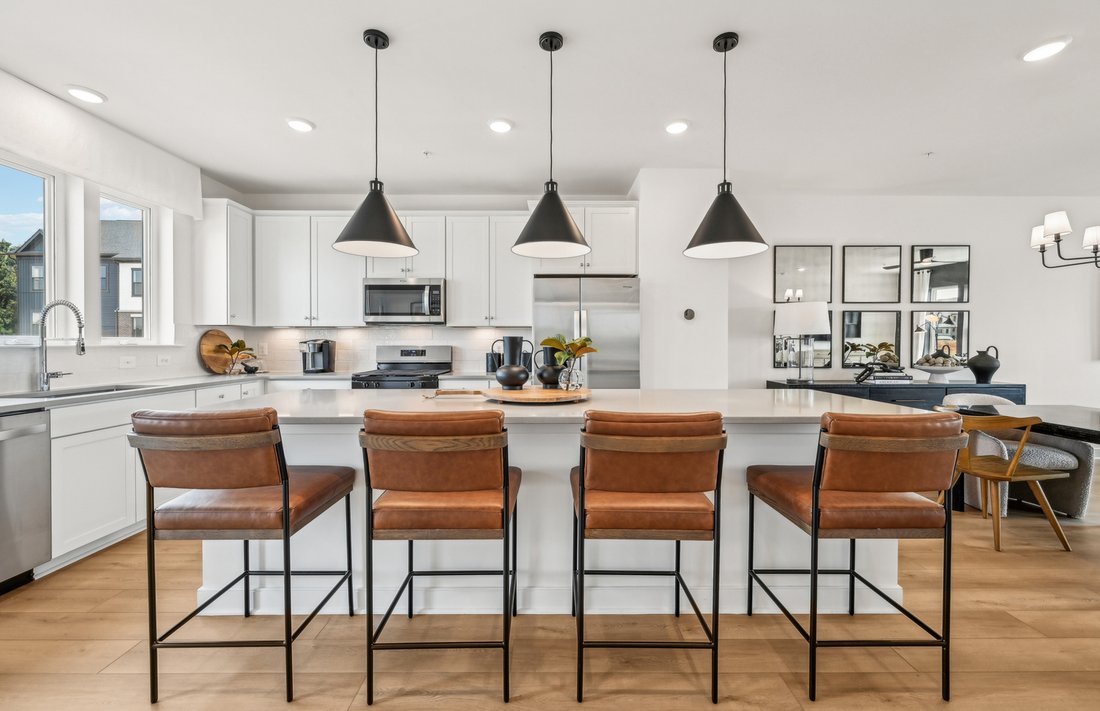 Townhouse in Warrenville, Illinois, United States 3 - 18440267