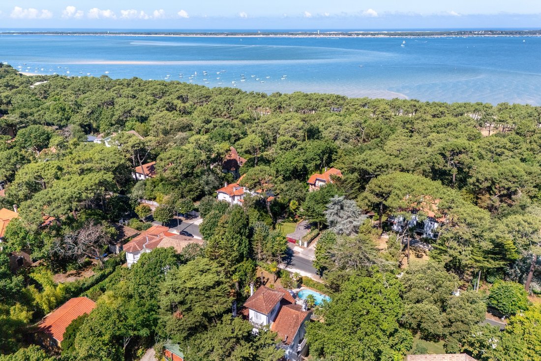 House in Aiguillon, Arcachon, France 2 - 18438782