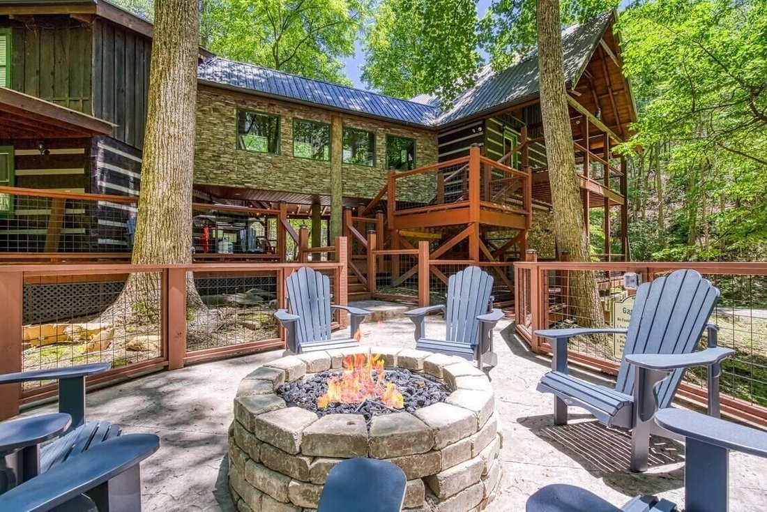 House in Sevierville, Tennessee, United States 1 - 18436871