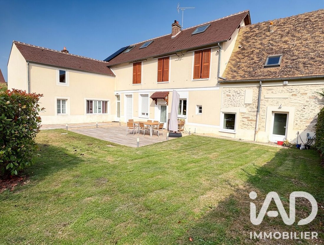 House in Marolles-en-Hurepoix, Ile-de-France, France 1 - 18438580