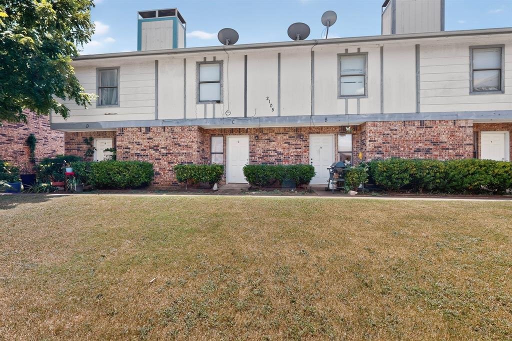 Garland, Texas, United States 1 - 18440636